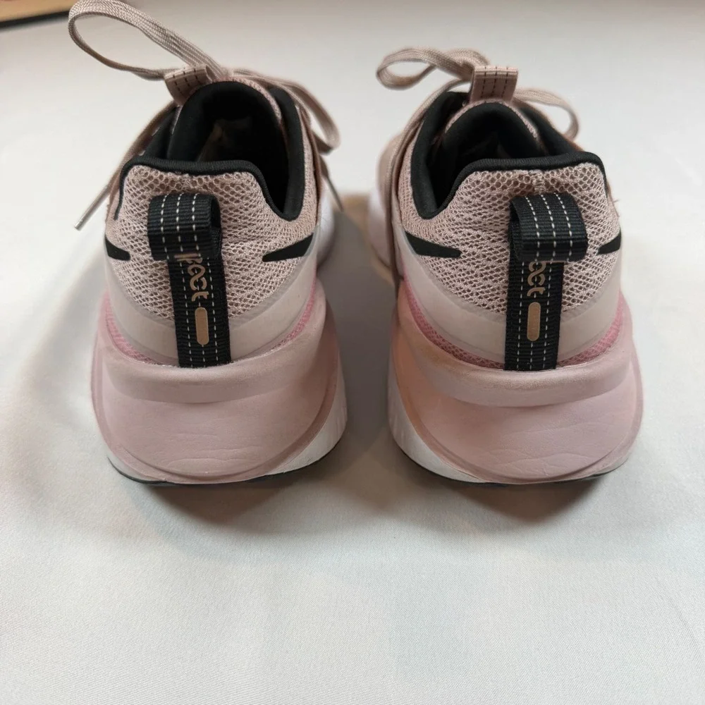 Nike Legend React 2 Plum Chalk Metallic Gold Running Shoes AT1369-200 Womens 9.5